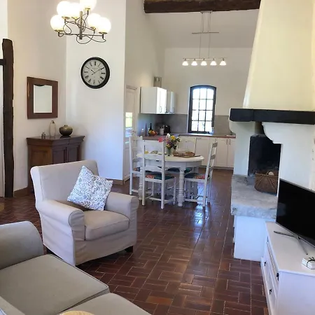 Malepere Дом отдыха *