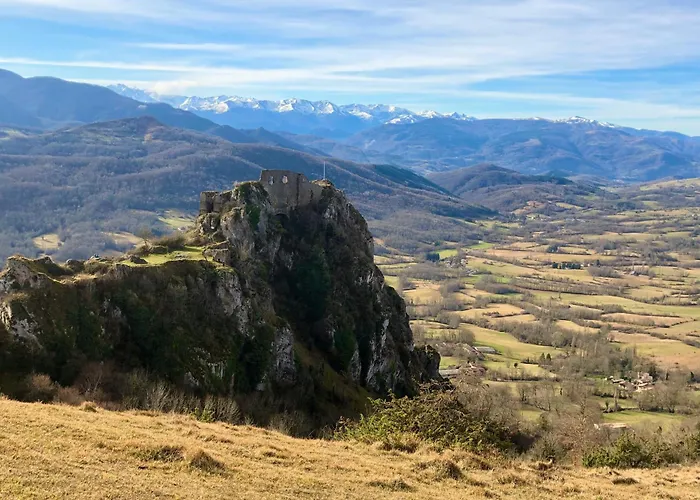 بيت للعطل Malepere *